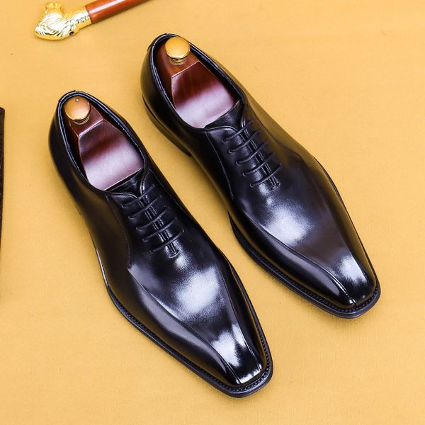 2022 Famose Scarpe Derby Da Uomo Di Marca Primavera Autunno Scarpe Eleganti Fatte A Mano In Vera Pelle Per Uomo Lavoro D'ufficio Scarpe Formali Allacciate