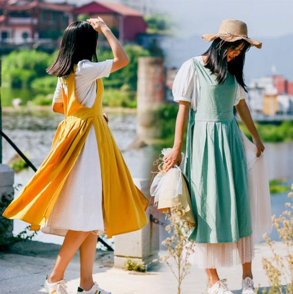 

aprons v-neck nordic simple florist apron cotton linen gardening coffee shops kitchen for cooking baking restaurant