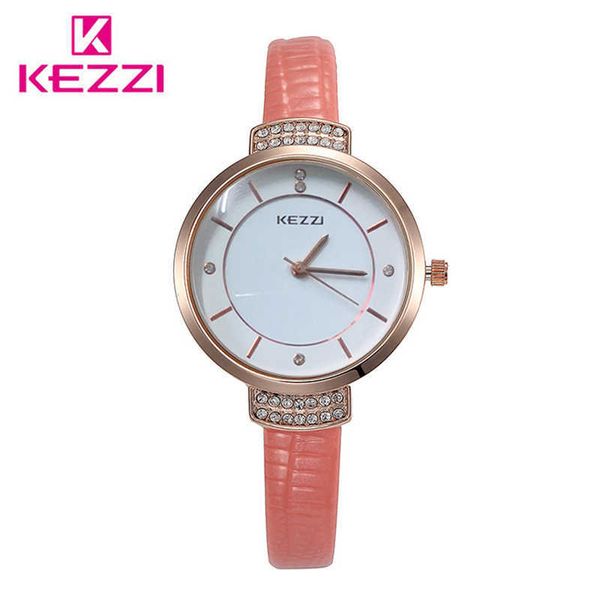 Kezzi Brand Luxury Crystal Women Часы Большой циферблат Женские Часы Имитация Кожаный Ремешок Дамы Платье Наручные Часы Relogio Feminino 210616