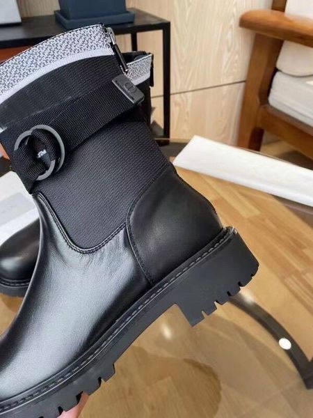 

fashion women's lace up short boots upper cowhide desert round head thick wear-resistant mountaineering snow womeshoes 35-40 high quali, Black