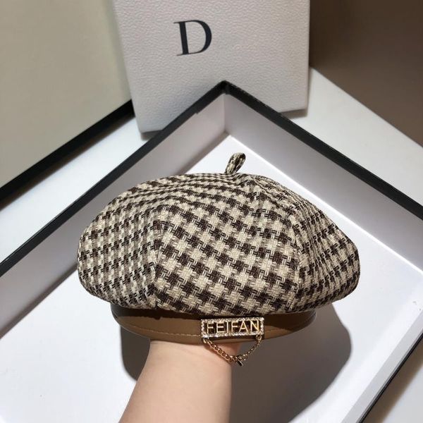 

stingy brim hats plaid beret autumn net red octagonal hat female classic houndstooth painter fedoras, Blue;gray