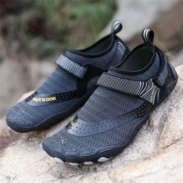 

nine o'clock summer couple aqua shoes outdoor hiking breathable male flats sneakers swimming beach wading quick-dry footwear 211112, Black