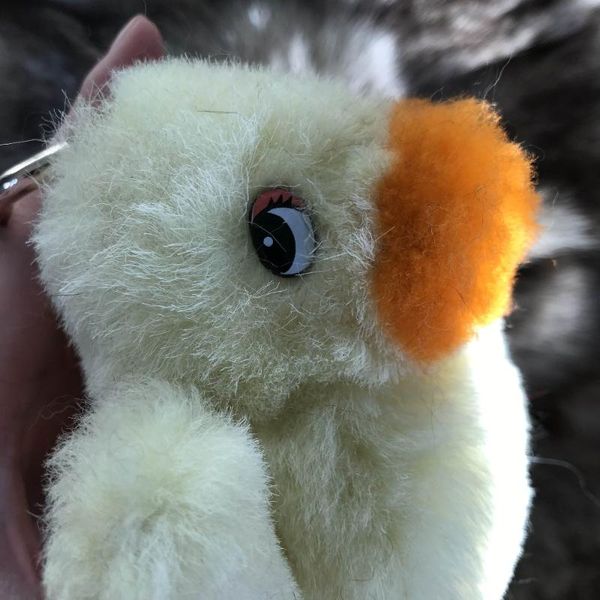 

keychains magicfur -real shearling sheep fur small yellow duck charm bag backpack pendant car keychain kids doll keyring, Silver