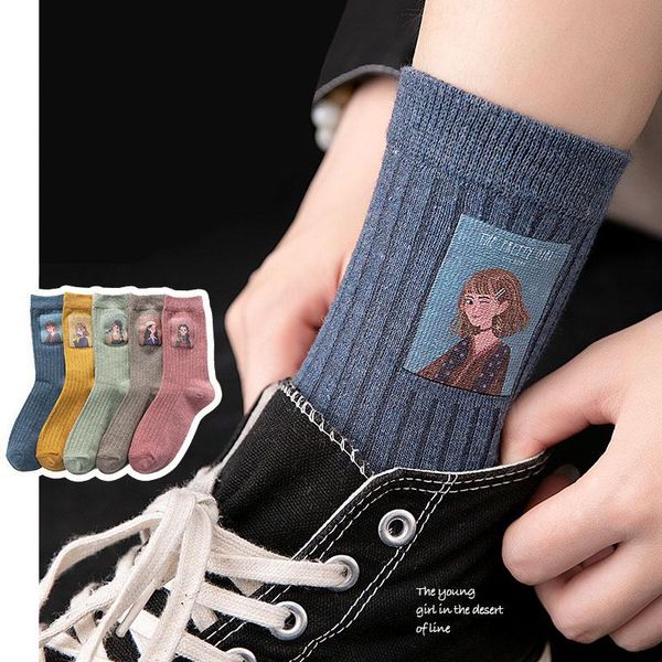

cotton women long socks 2019 autumn breathable deodorant winter new cute cartoon fashion brief wild trend motion socks women, Black;white