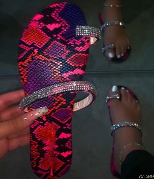 

2021 spring new style toe rhinestone flat sandals comfortable wild large size flat slippers, Black