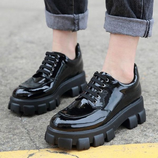 

dress shoes 2021 autumn fashion winter trend black raised muffin bottom round head women's
