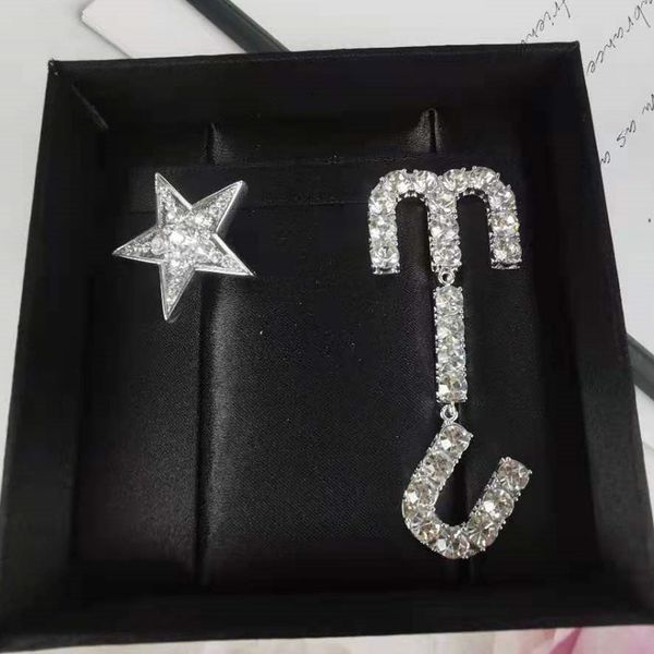 

special offer 70% off new imitation crystal earrings are full of diamond silver needle letter star asymmetric earrings, Golden;silver