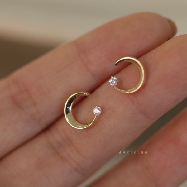 

moon crescent smooth earrings set simple version light luxury fashion earrings