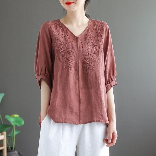 

2021 summer new arts style women v-neck loose tshirt cotton linen embroidery tee shirt femme plus size vintage t shirt s747, White
