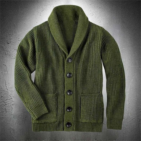 Cardigan verde militare maglione uomo maglione cappotto maglione di lana grezza addensare caldo cappotto casual uomo moda abbigliamento abbottonato 220108