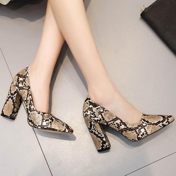 

dress shoes snake pattern thick heel in autumn, Black