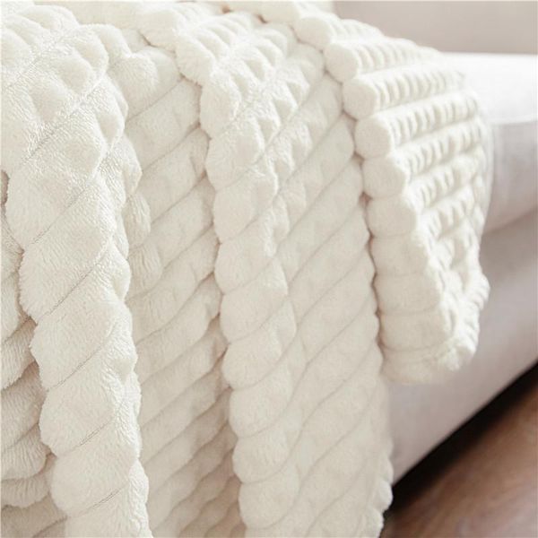 

blankets super soft flannel bedspread high quanlity sofa throw blanket fleece mesh portable car travel cover mantas cobertor gift