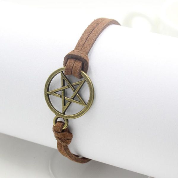 

retro five-pointed star alloy leather bracelet for men and women, Golden;silver