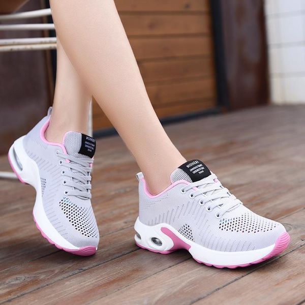 

2021 new summer mesh shoes dancing soft soled casual sports large women's