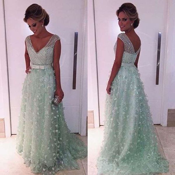 2021 Mint Green Floral Lange Ballkleider Große Perlen Open Back Formelle Abendkleider Arabisch Bodenlangen Promi-Partykleid Robe De Soiree