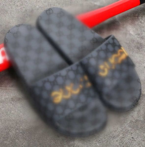 

2022 fashion designer slippers men women slides luxury shoes summer flat slipper trendy leather rubber sandal mens beach slide 35-47, Black