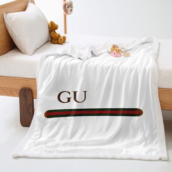 

luxury design letter digital printing solid color bedding blanket, suitable for boys, girls and children, hypoallergenic textile lamb wool b