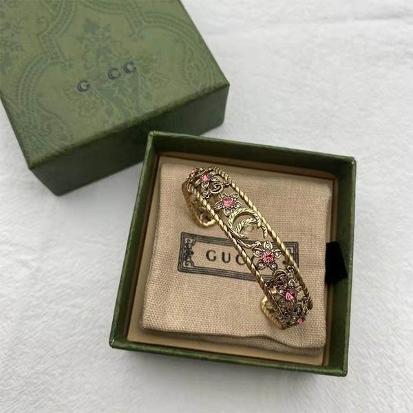 Designer-Charm-Armbänder mit rosa Kristall, Retro-Mode, luxuriös, einfach, vielseitig, Kupfer-Armband, Geschenke