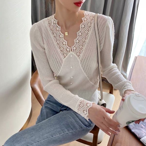 

2021 new sweater v-neck lace pearl decorated slim-fit revealing wool base knitwear women rco9, White;black