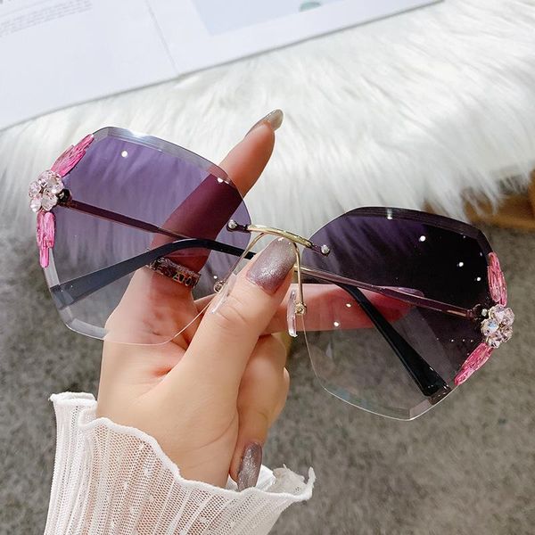 

sunglasses fashion rimless designer women bling diamond vintage sun glasses cutting lens gradient gafas de sol, White;black