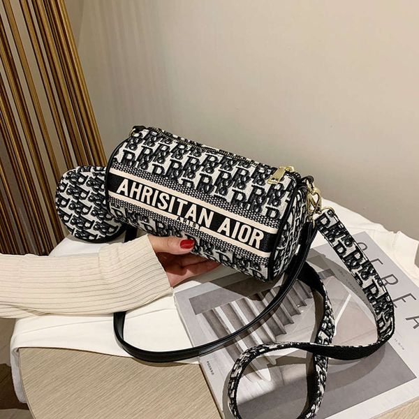 

hbp luxury designerbag women's 2020 new letter fashion one shoulder cylinder casual versatile messenger bag