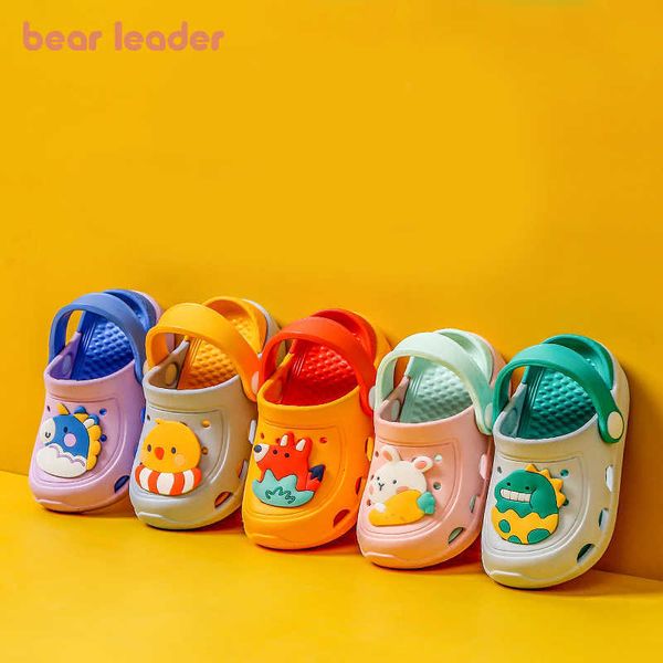 Bear líder Baby Baby Boys Grils Sandálias Plana Sapatos Solicentes Sapatos Crianças Sapatos de Furo EVA Cute Cartoon Padrão Sandálias da Criança 210708