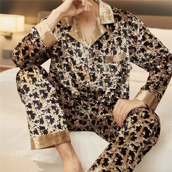 

leisure men velvet sleepwear autumn winter lapel pajamas letter pattern jacquard home wear thick warm sleepwears, Black;brown