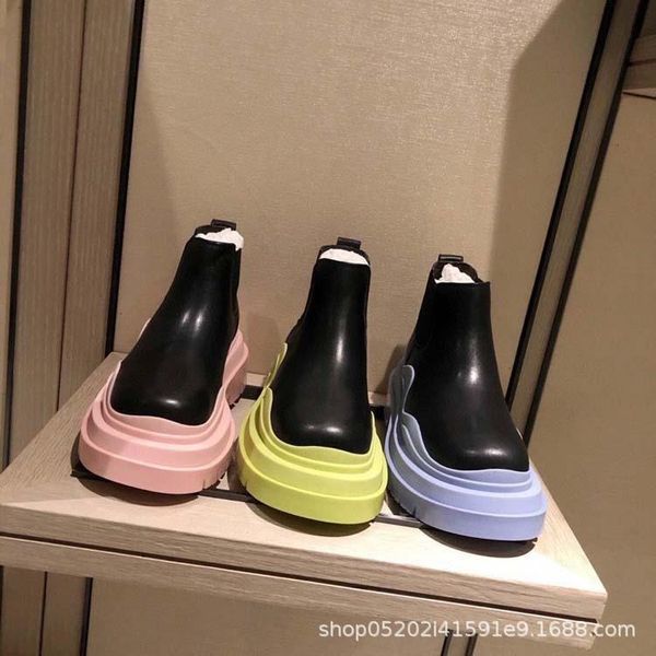 

dress shoes 2021 round head boots female sleeve knight middle thick bottom increased green leather chimney, Black