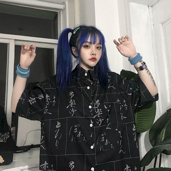 Camicetta oversize giapponese Harajuku Camicia estiva a maniche corte con bottoni per le donne Top da donna Abiti lunghi allentati di grandi dimensioni coreani 210225