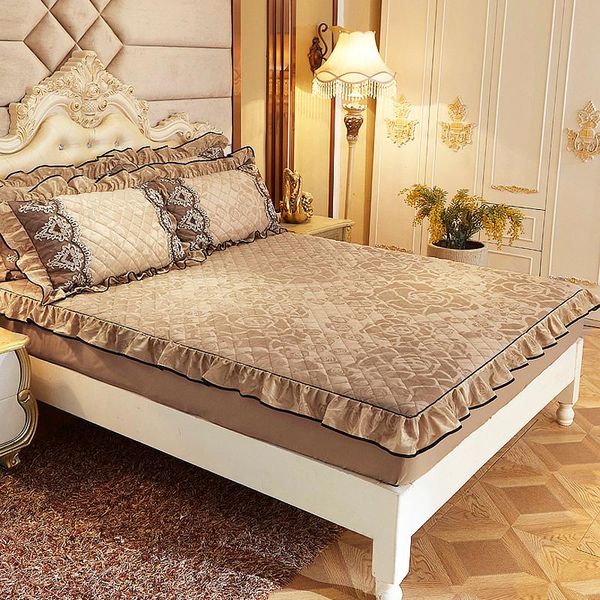 

bedding sets thick quilted fitted sheet and two pillowcases