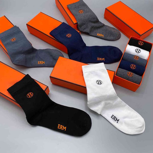 

hers middle tube men socks combed cotton middle tube business socks 90% cotton antibacterial sweat-absorbent and deodorant a box of 5 pairs, Black