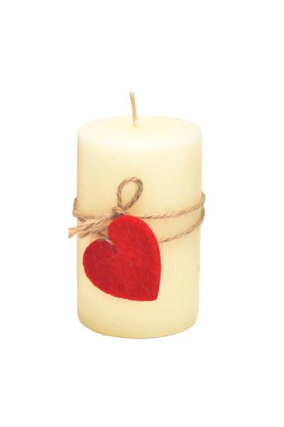 

heart accessorized cylinder candle set cream 123klpaks