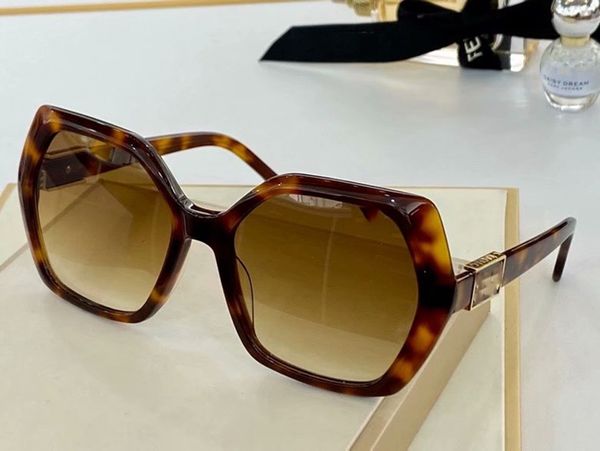 

2021 popular sunglasses outdoor travel fashion women sunglasses designer women sunglasses classic retro style uv400 lens a11, White;black