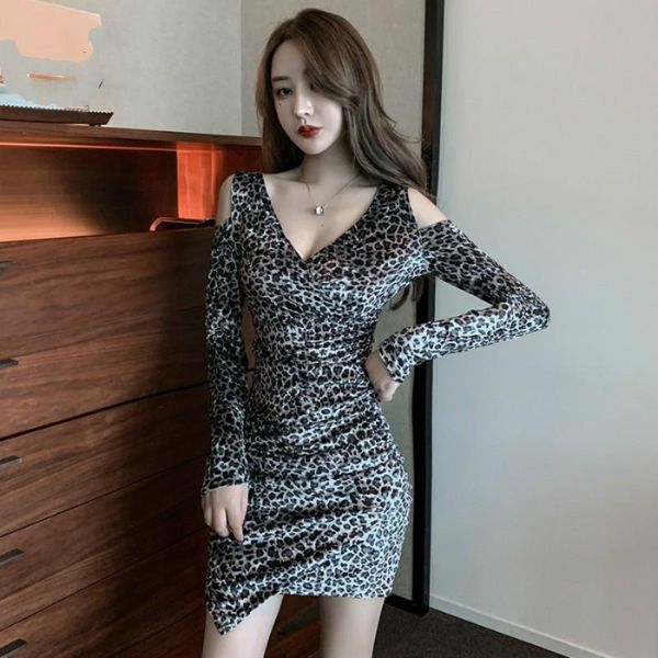 

casual dresses 2021 spring leopard print cross-over v-neck off-the-shoulder irregularly-shaped slim slimming buttocks velvet dress wome, Black;gray