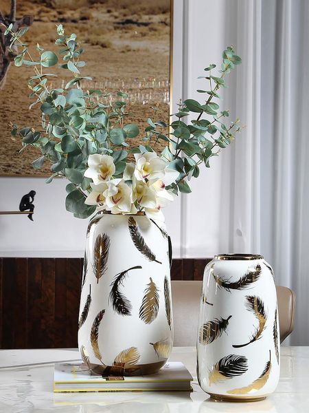 

vases luxtry golden feather pattern vase decor porcelain ornament for home living room office desk black zigzag line ceramic