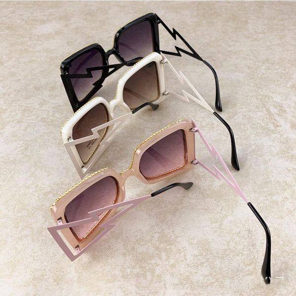 

2021 square eyewear lens sunglasses women gafas vintage men glasses new designer laides sun diamond big oversized vrsow nbpce, White;black