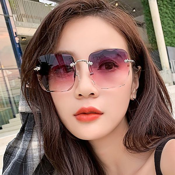 

2021 european and american fashion cutting sunglasses female without box square gradient ink mirror personality network red with glasses, White;black