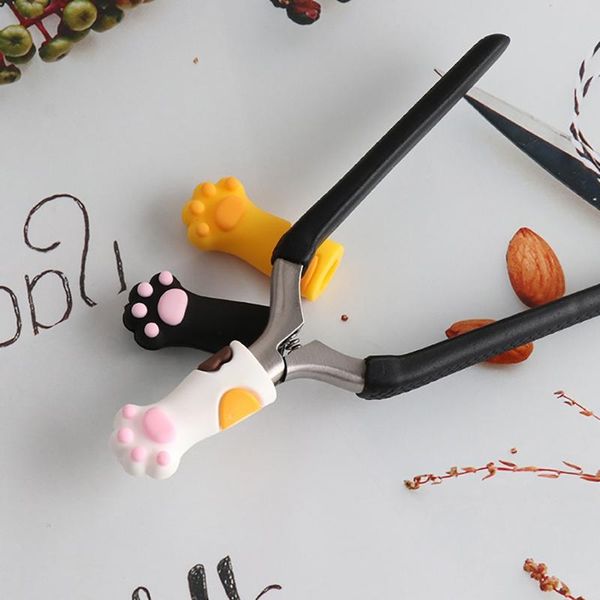 

nail art equipment nipper tweezers cuticle scissors protective sleeve cat shape silicone manicure pedicure tool, Silver
