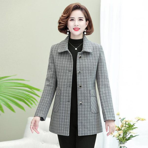 

women's trench coats mom's autumn coat middle-aged and elderly winter 2021 windbreaker 40-year-old 50 wome, Tan;black