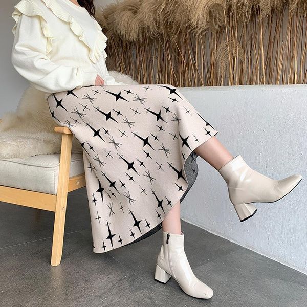 

knitted skirt women's new autumn and winter mid-length western woolen skirt high-waisted a-line large, Black