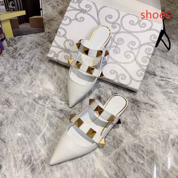 

2021 new shoes luxury designer slippers metal rivet trim with logo flat casual sandals available in a variety of colors vs09, Black