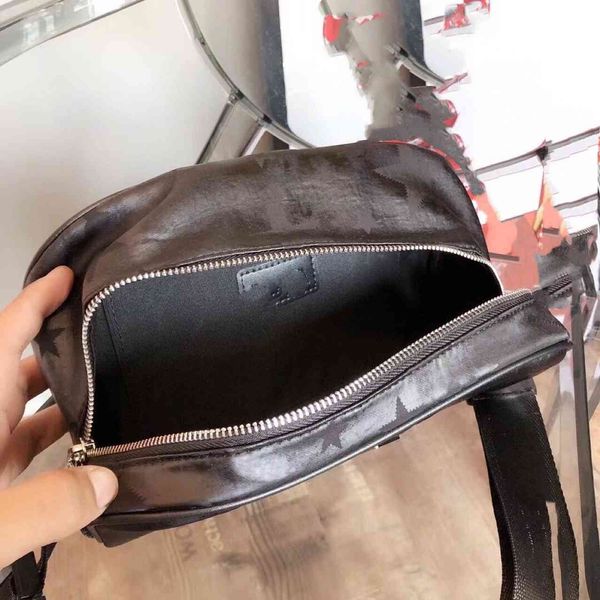 

new men's waist bag and chest autumn winter handbags