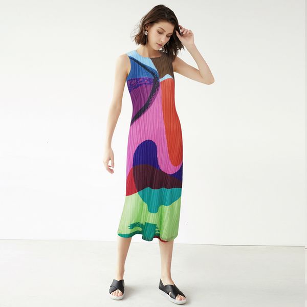 

2021 pleated summer new graffiti print plus size stitching bag hip sleeveless vintage pnhm, Black;gray
