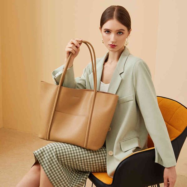 

2021 new leather women's bag tote summer portable large bag cowhide work commuting single shoulder capacity