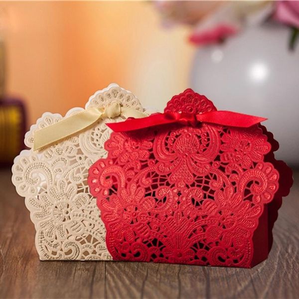 

25pcs lace wedding favor boxes wedding candy box t sweet case portable gift box
