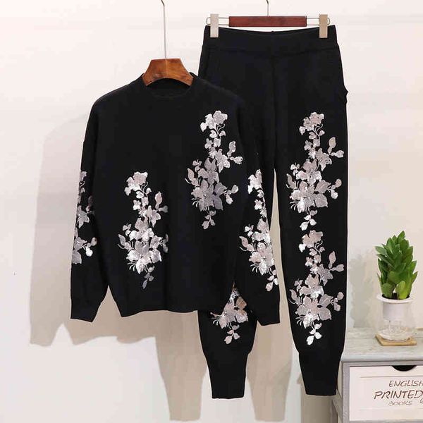 

women's two piece pants spring autumn flower embroidery knit sweaters black set female casual tracksuits 2pcs pullover harem pieces kd, White
