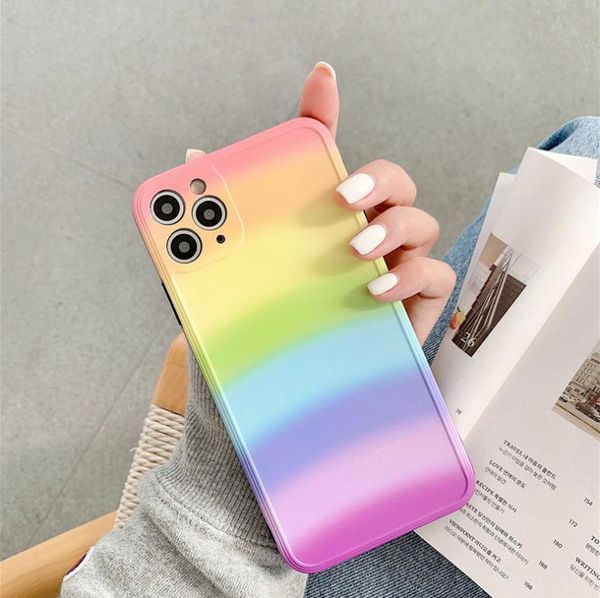 Cassa del telefono dell'arcobaleno di gradiente di modo per iPhone11 11Pro SE XR XS X XS Max 7 8 Plus Cover posteriore del telefono in silicone Soft Shell