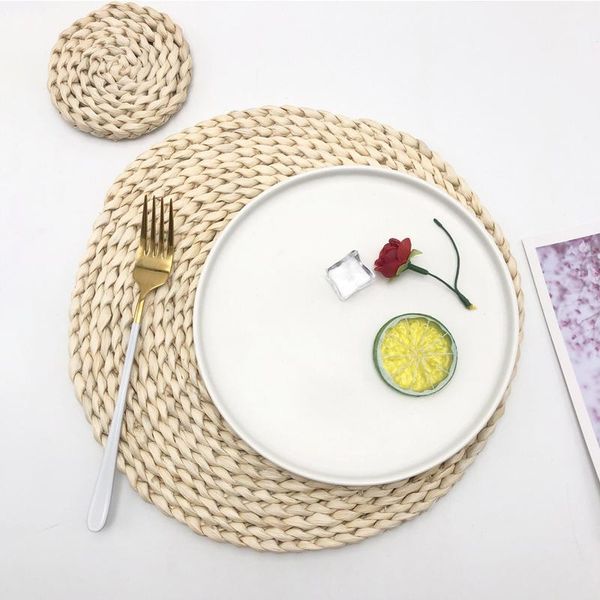 

1pcs japanese style rattan placemats nature color dining table mats round shape heat insulation kitchen accessories cup coasters