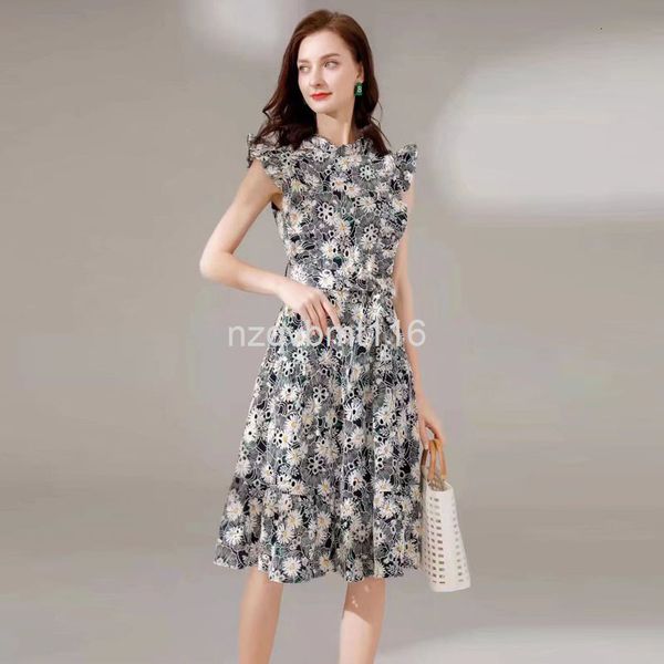 

casual dresses spring and summer women's standing collar sleeveless heavy industry embroidery waist closing medium length dress, Black;gray