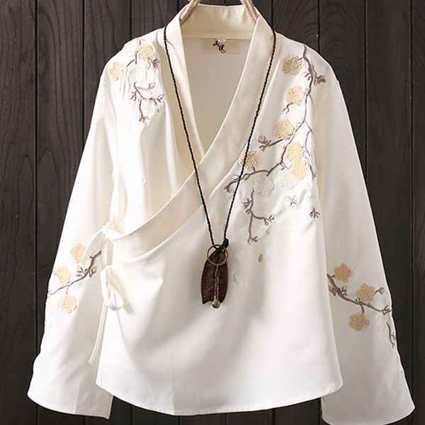 

chinese style blouse women 2021 plus size cotton linen shirts ladies chinese casual vintage embroidery hanfu suit 11541, Red